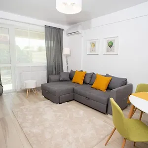 Amazing With Garden Bucharest Airport Self Check-in!! Apartament